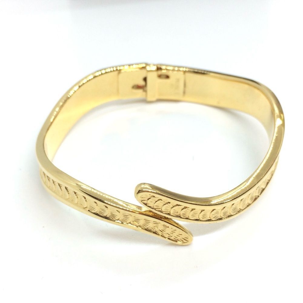 Vintage Monet Bracelet Cuff Gold Tone Hinge Clamper Textured Stacking